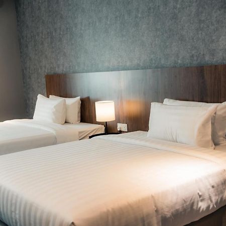 Le'Venue Hotel Банги Экстерьер фото