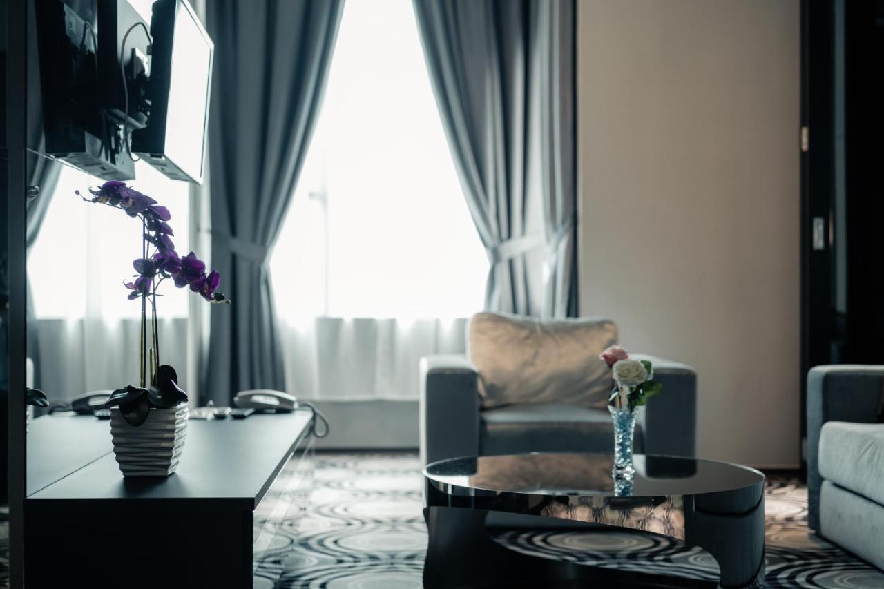 Le'Venue Hotel Банги Экстерьер фото